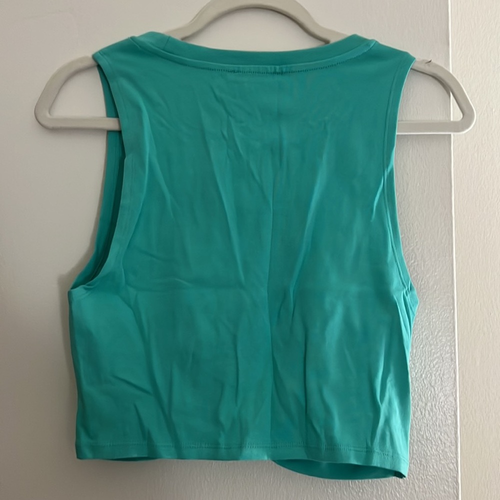 Zara Crop Top Tank - Picture 2 of 7